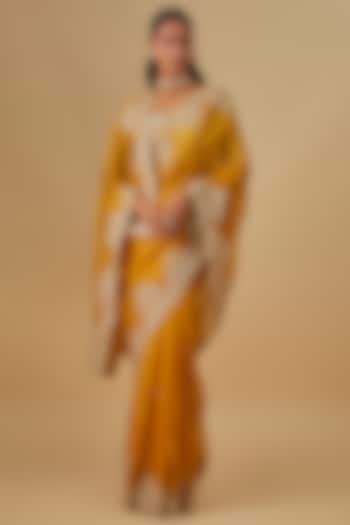 Mustard Yellow Organza Hand Embroidered Bridal Saree Set by Anushree Reddy at Pernia's Pop Up Shop