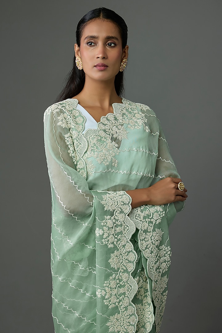 Sea Blue Organza Hand Embroidered Bridal Saree Set by Anushree Reddy at Pernia's Pop Up Shop