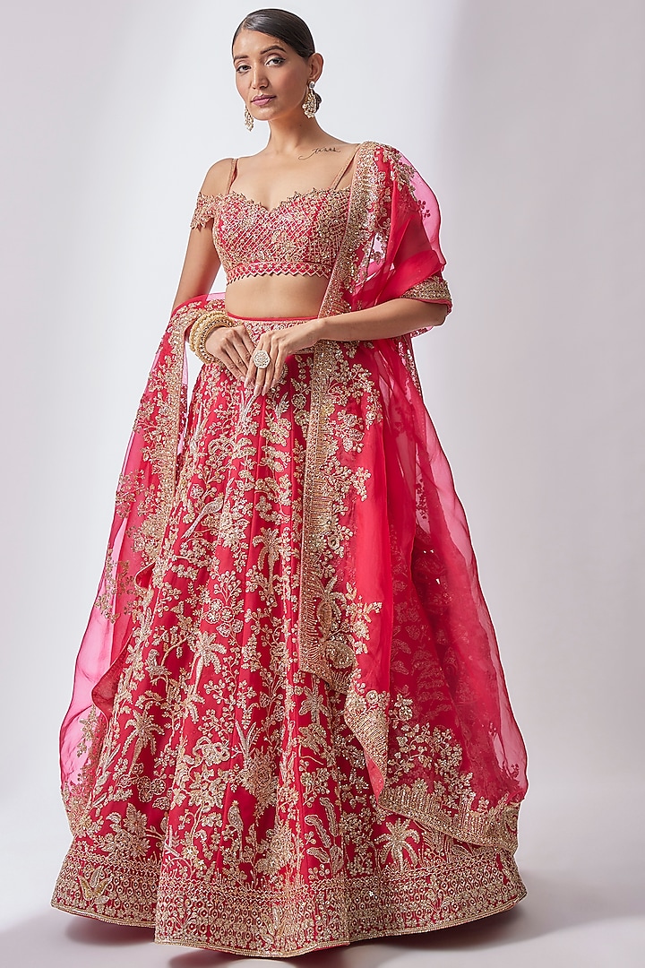 Red Organza Embroidered Bridal Lehenga Set by Anushree Reddy at Pernia's Pop Up Shop