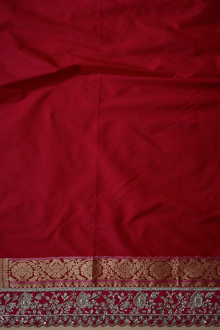Red Silk Banarasi Bridal Saree Set by Anushree Reddy at Pernia's Pop Up Shop