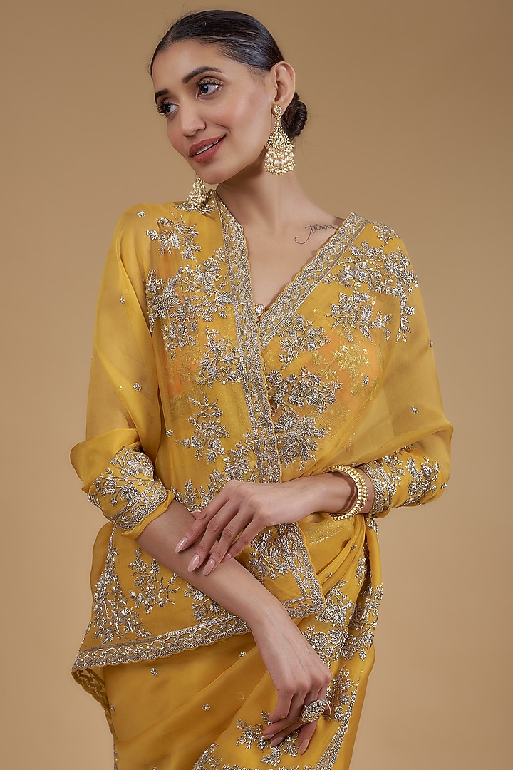 Yellow Organza Bridal Saree Set by Anushree Reddy at Pernia's Pop Up Shop