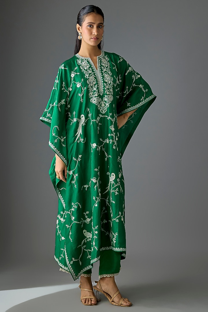 Emerald Green Dupion Silk Machine Embroidered Kaftan Set by Anushree Reddy at Pernia's Pop Up Shop