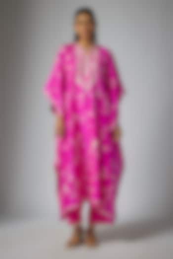 Hot Pink Dupion Silk Machine Embroidered Kaftan Set by Anushree Reddy at Pernia's Pop Up Shop