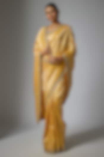 Yellow Banarasi Silk Zardosi Hand Embroidered Bridal Saree Set by Anushree Reddy at Pernia's Pop Up Shop