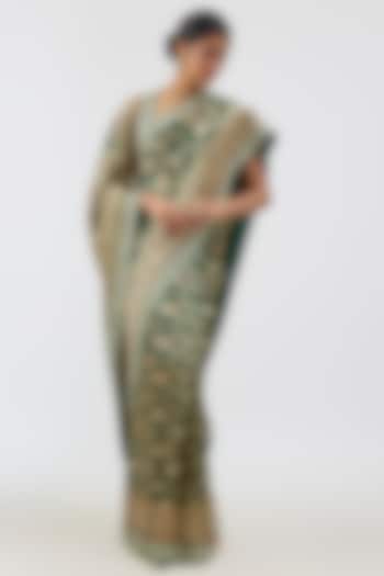 Green Banarasi Silk Zardosi Embroidered Bridal Saree Set by Anushree Reddy at Pernia's Pop Up Shop