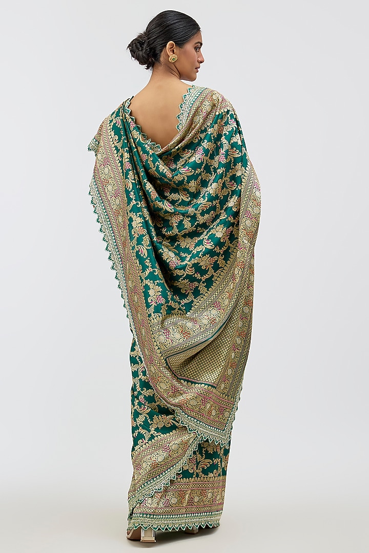 Green Banarasi Silk Zardosi Embroidered Bridal Saree Set by Anushree Reddy at Pernia's Pop Up Shop