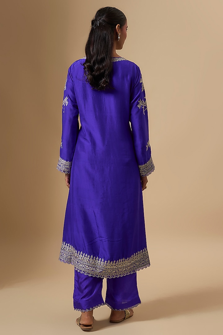 Royal Blue Dupion Silk Embroidered Kurta Set by Anushree Reddy at Pernia's Pop Up Shop