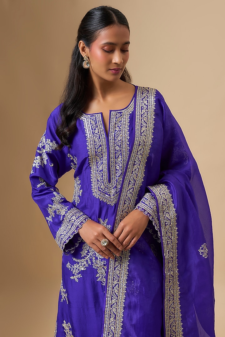 Royal Blue Dupion Silk Embroidered Kurta Set by Anushree Reddy at Pernia's Pop Up Shop
