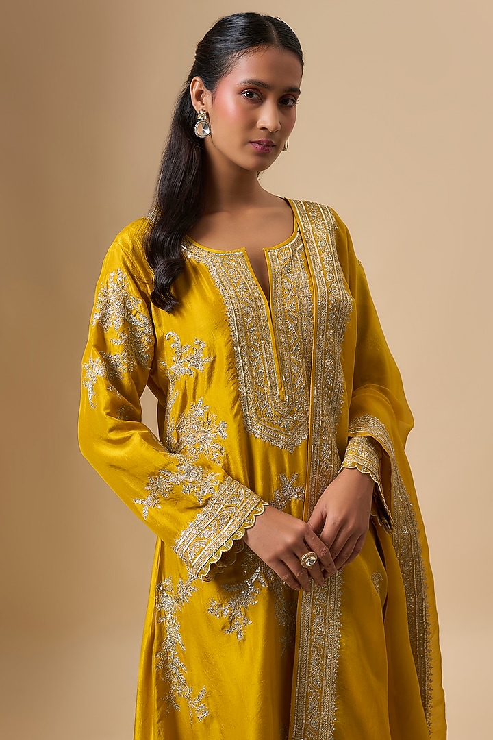 Mustard Yellow Dupion Silk Zari Embroidered Kurta Set by Anushree Reddy at Pernia's Pop Up Shop