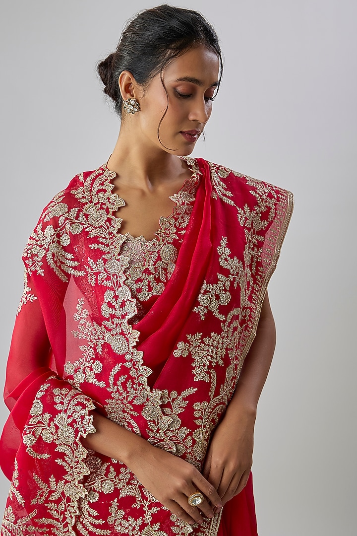 Red Organza Hand Embroidered Bridal Saree Set by Anushree Reddy at Pernia's Pop Up Shop
