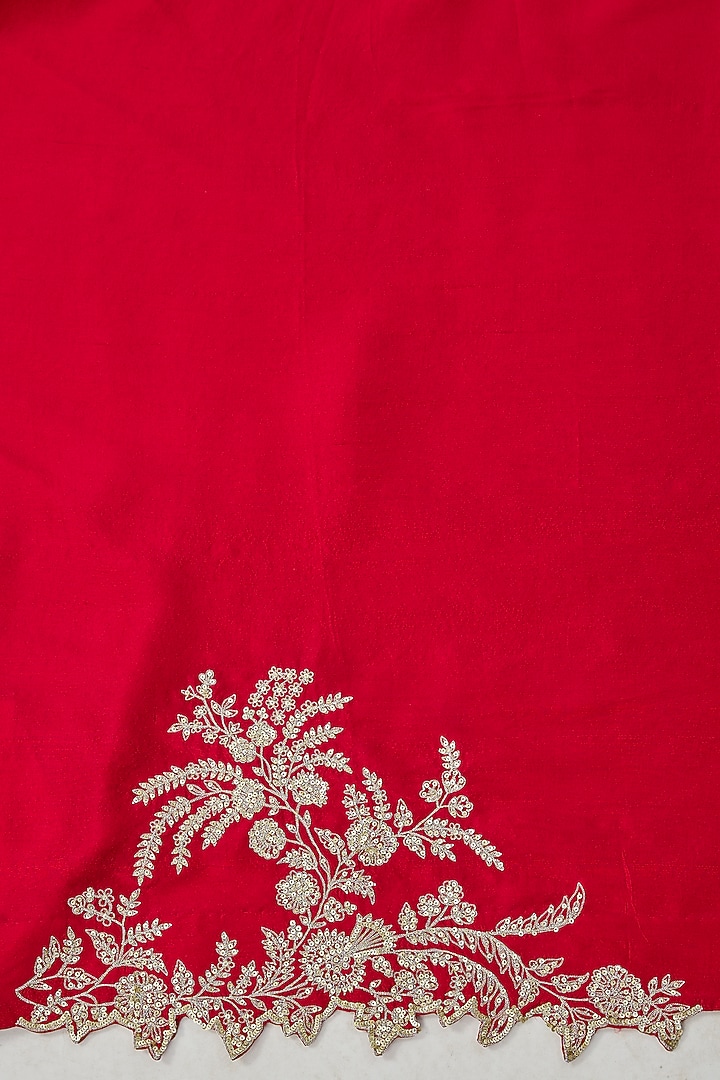 Red Organza Hand Embroidered Bridal Saree Set by Anushree Reddy at Pernia's Pop Up Shop