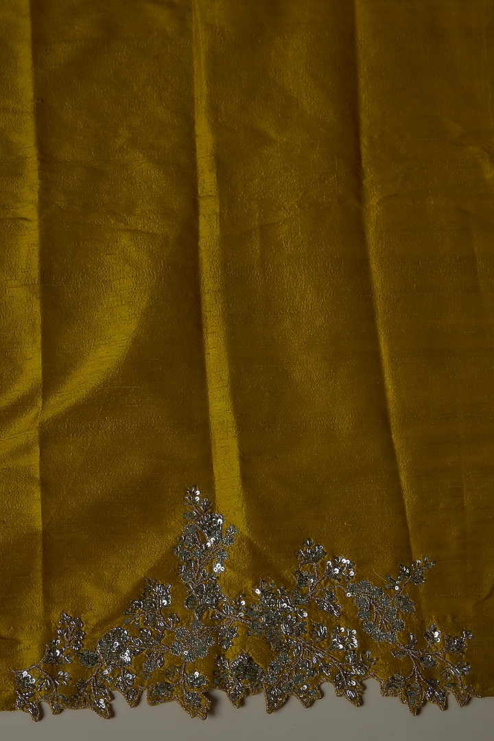 Ivory & Yellow Organza Ombre Sequins Hand Embroidered Reception Saree Set by Anushree Reddy at Pernia's Pop Up Shop