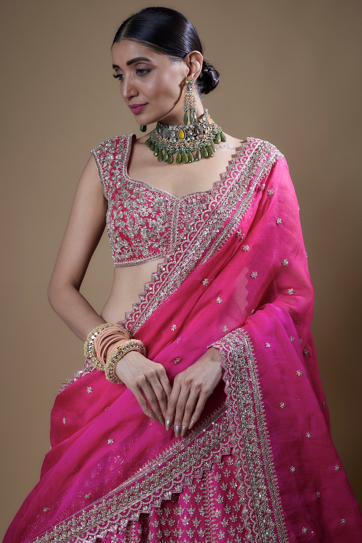 Contrasting Jewellery To Wear With Your Pink Lehenga! | Pink lehenga,  Indian bridal fashion, Indian bridal dress