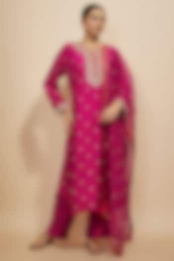 Magenta Dupion Silk Hand Embroidered Kurta Set by Anushree Reddy