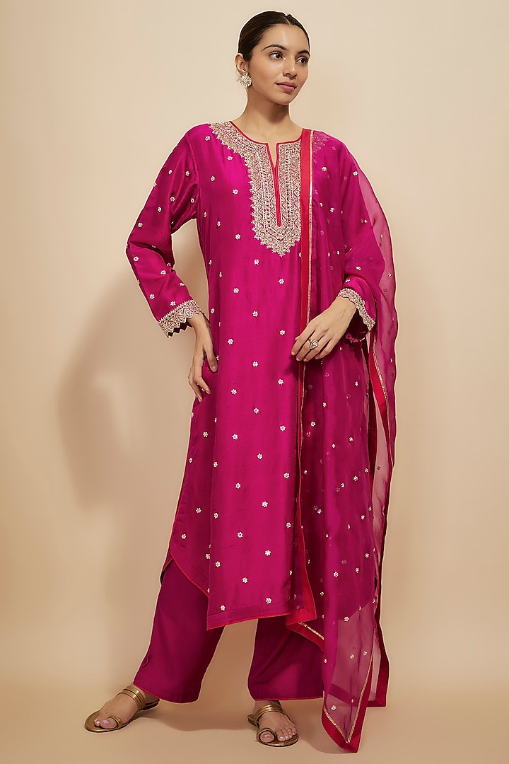 Magenta Dupion Silk Hand Embroidered Kurta Set by Anushree Reddy