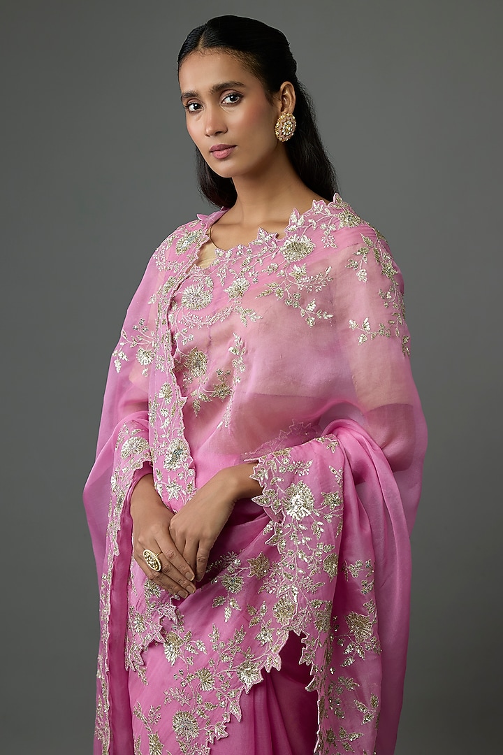 Onion Pink Organza Hand & Machine Embroidered Bridal Saree Set by Anushree Reddy at Pernia's Pop Up Shop