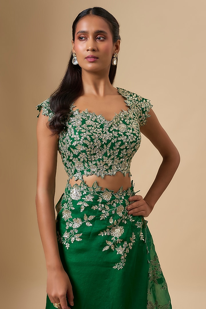 Emerald Green Organza Zari Cutwork Ruffled Reception Saree Set by Anushree Reddy at Pernia's Pop Up Shop