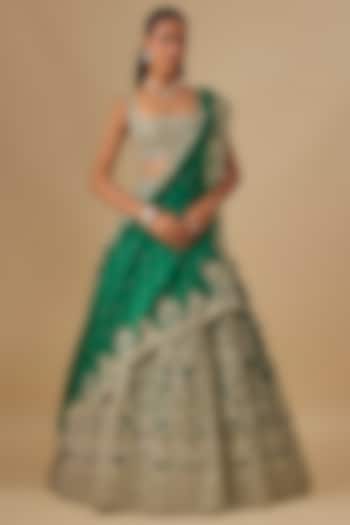 Emerald Green Organza Hand Embroidered Bridal Lehenga Set by Anushree Reddy at Pernia's Pop Up Shop