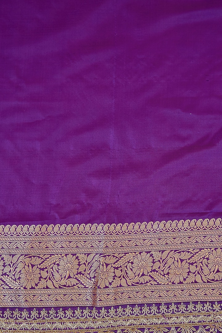 Purple Silk Banarasi Hand Embroidered Bridal Saree Set by Anushree Reddy at Pernia's Pop Up Shop