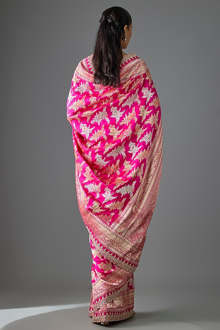 Hot Pink Banarasi Silk Hand Embroidered Bridal Saree Set by Anushree Reddy at Pernia's Pop Up Shop