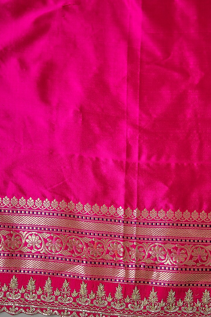 Hot Pink Banarasi Silk Hand Embroidered Bridal Saree Set by Anushree Reddy at Pernia's Pop Up Shop