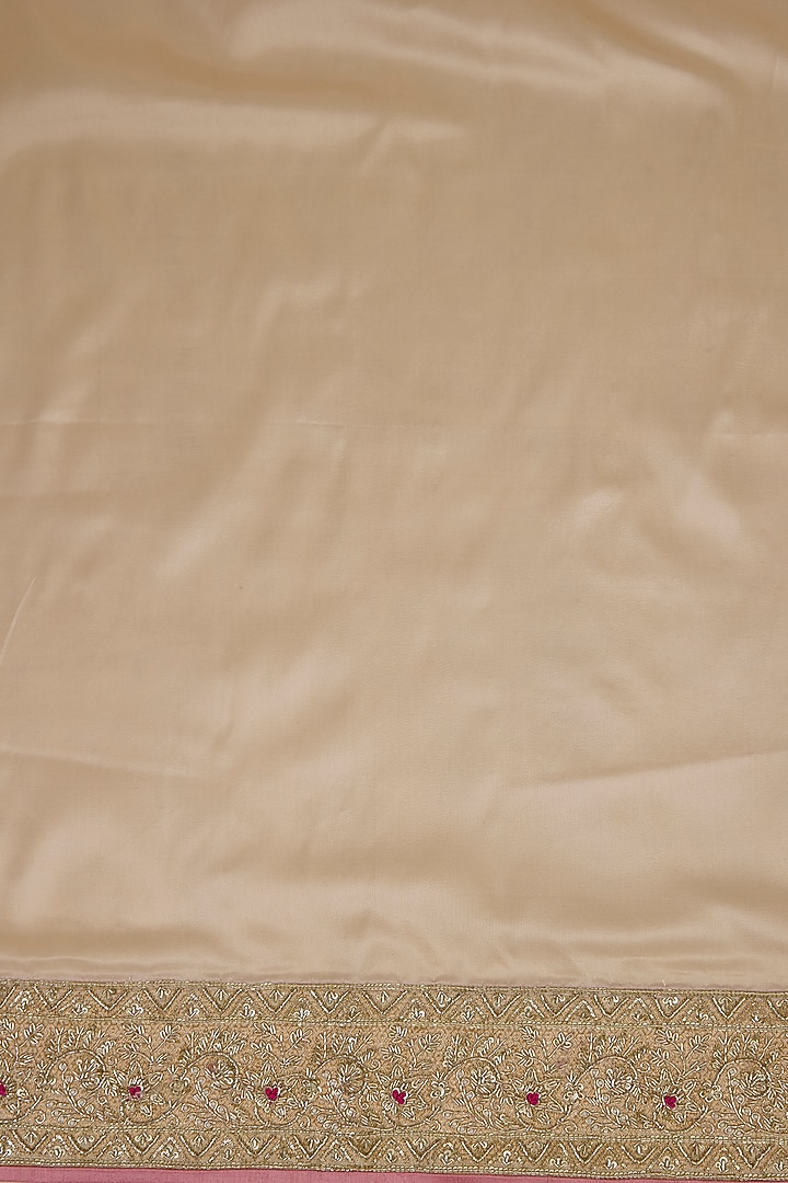 Ivory Silk Banarasi Hand Embroidered Bridal Saree Set by Anushree Reddy at Pernia's Pop Up Shop