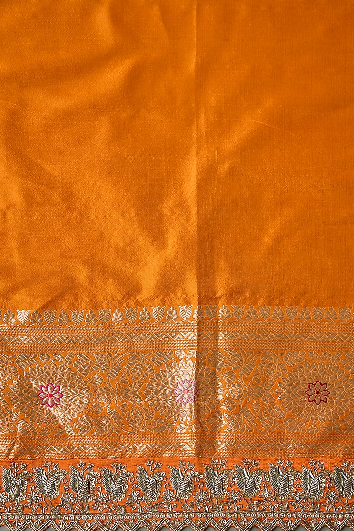 Orange Banarasi Silk Hand Embroidered Bridal Saree Set by Anushree Reddy at Pernia's Pop Up Shop