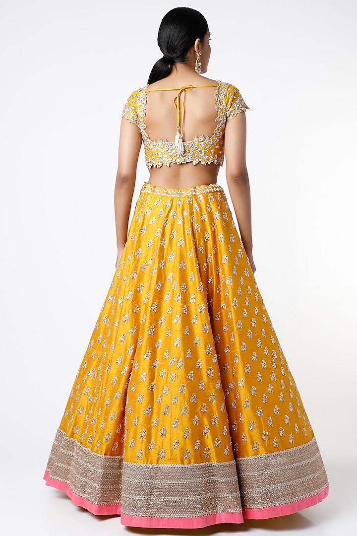 Mustard Raw Silk Bridal Lehenga Set by Anushree Reddy at Pernia's Pop Up Shop