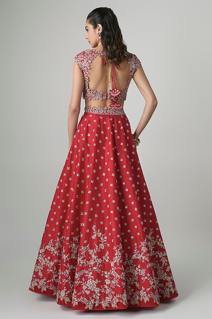 Red Raw Silk Hand Embroidered Bridal Lehenga Set by Anushree Reddy at Pernia's Pop Up Shop