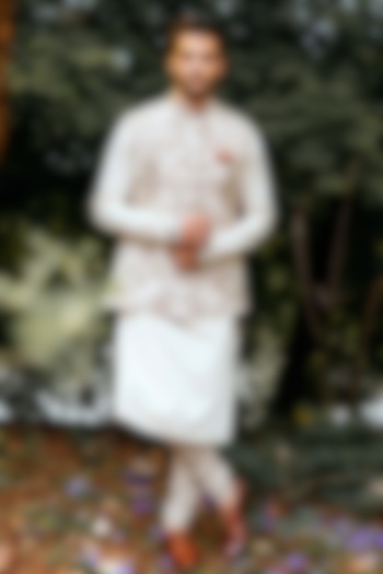 Ivory Nehru Jacket Set With Floral Jaal Detailing by Anushree Reddy Men