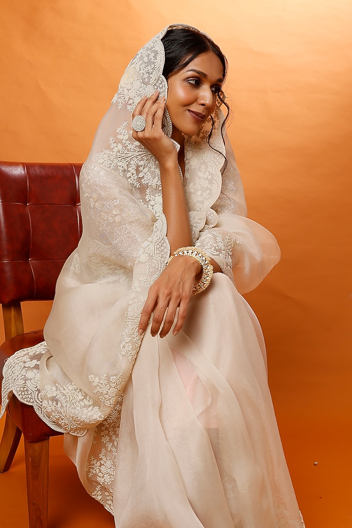 Ivory Pearl Embroidered Reception Saree Set by Anushree Reddy at Pernia's Pop Up Shop