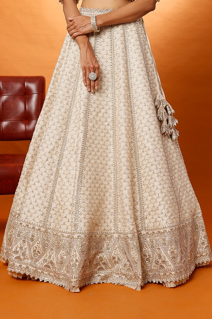 Ivory Jaal Embroidered Bridal Lehenga Set by Anushree Reddy at Pernia's Pop Up Shop