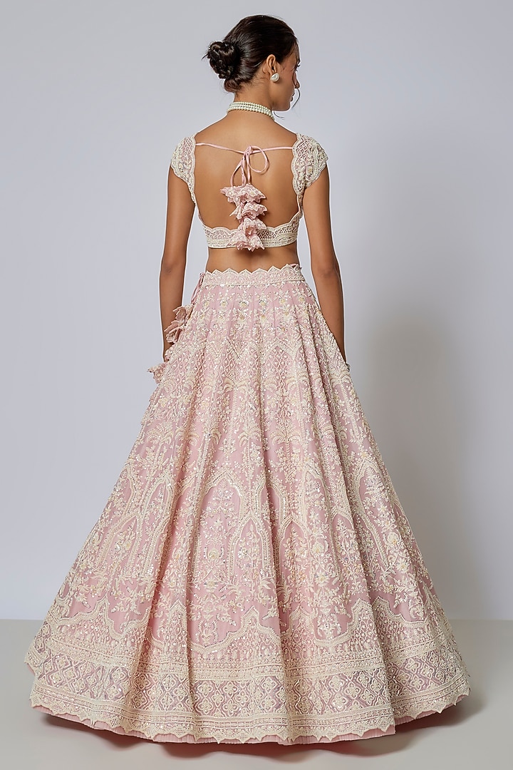Light Pink Organza Hand Embroidered Bridal Lehenga Set by Anushree Reddy at Pernia's Pop Up Shop