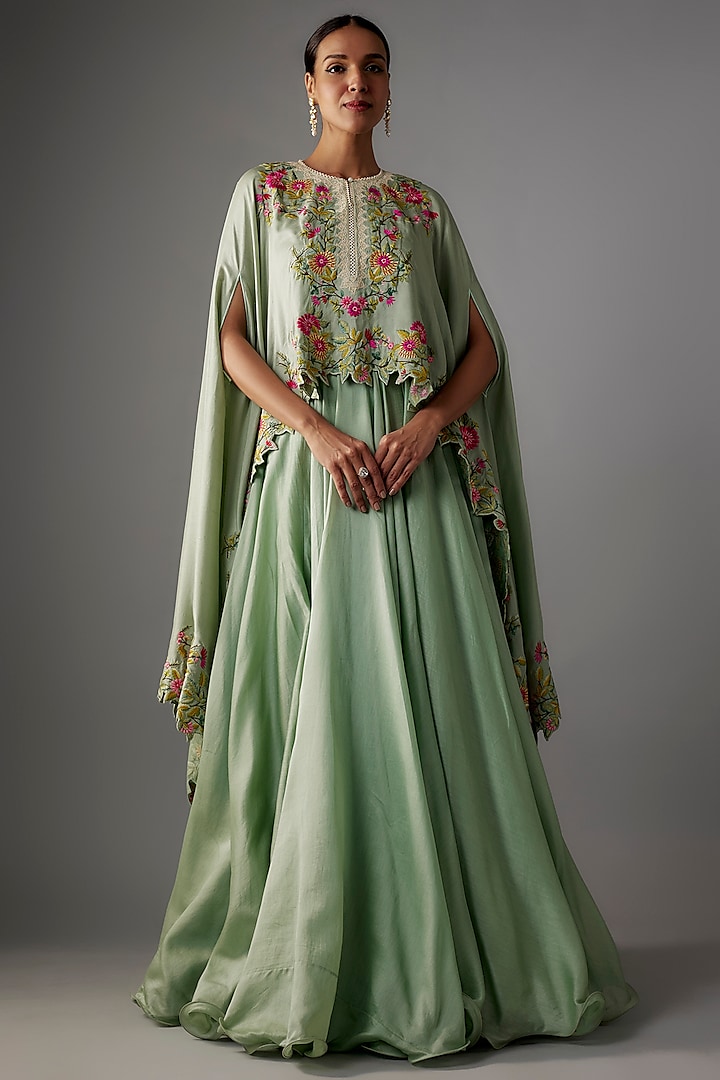 Light Green Organza Thread Embroidered Cape Set by Anushree Reddy at Pernia's Pop Up Shop