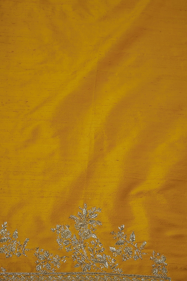 Lemon Yellow Organza Hand Embroidered Bridal Saree Set by Anushree Reddy at Pernia's Pop Up Shop