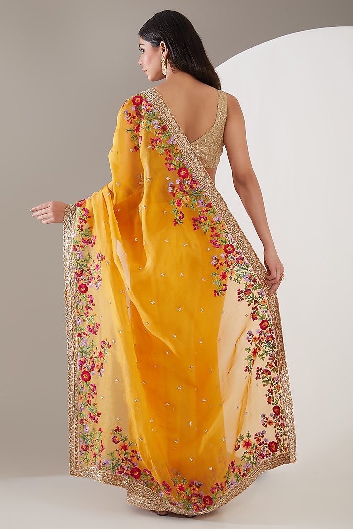 Mustard Organza Thread Embroidered Reception Saree Set by Anushree Reddy at Pernia's Pop Up Shop