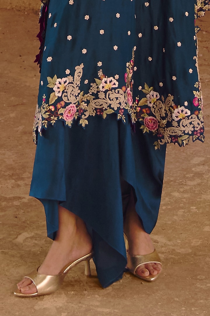 Peacock Blue Dupion Silk Embroidered Kaftan Set by Anushree Reddy at Pernia's Pop Up Shop