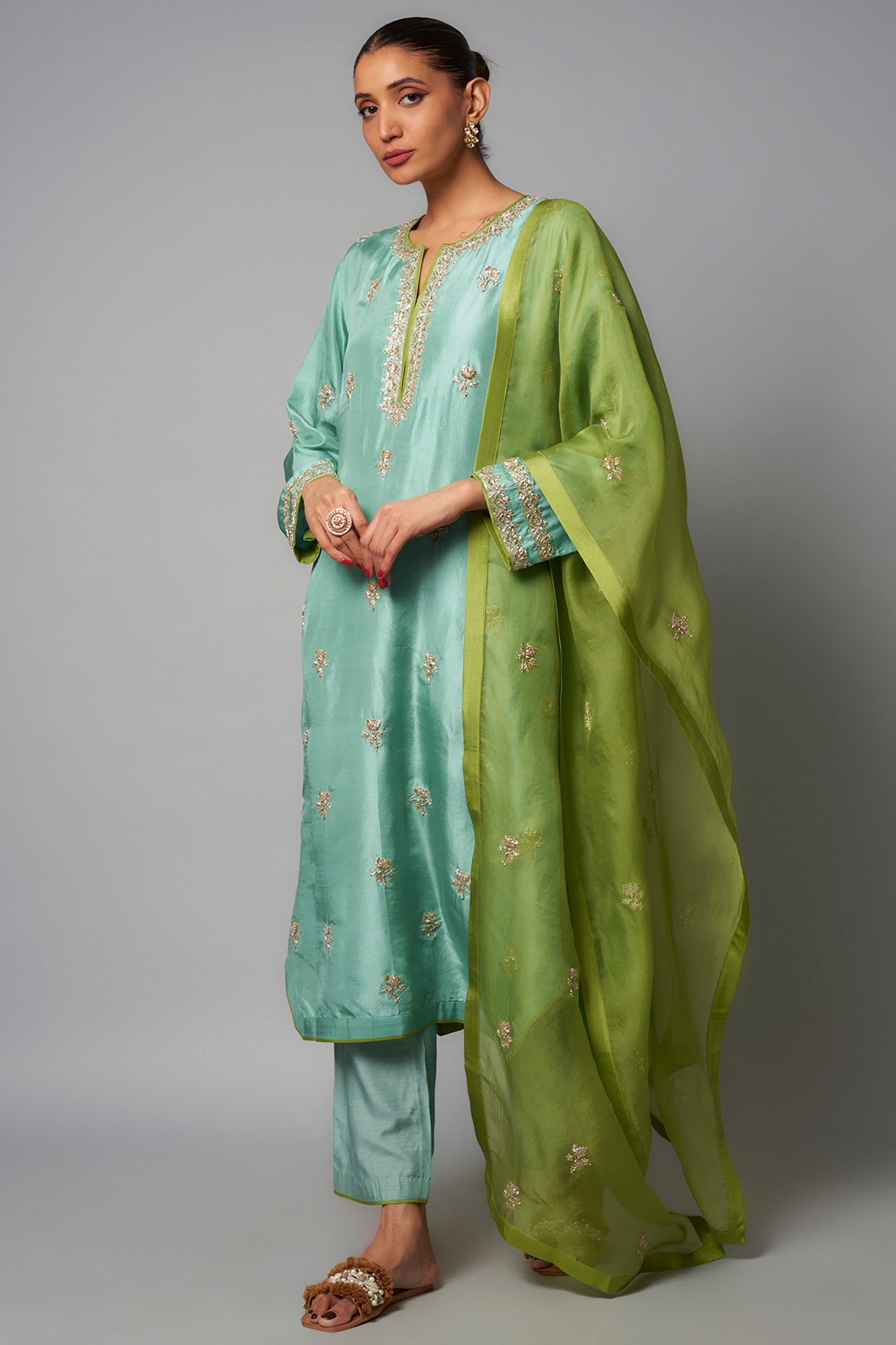 Buy Phulkari Dupatta Suit for Women Online from India s Luxury Designers 2024