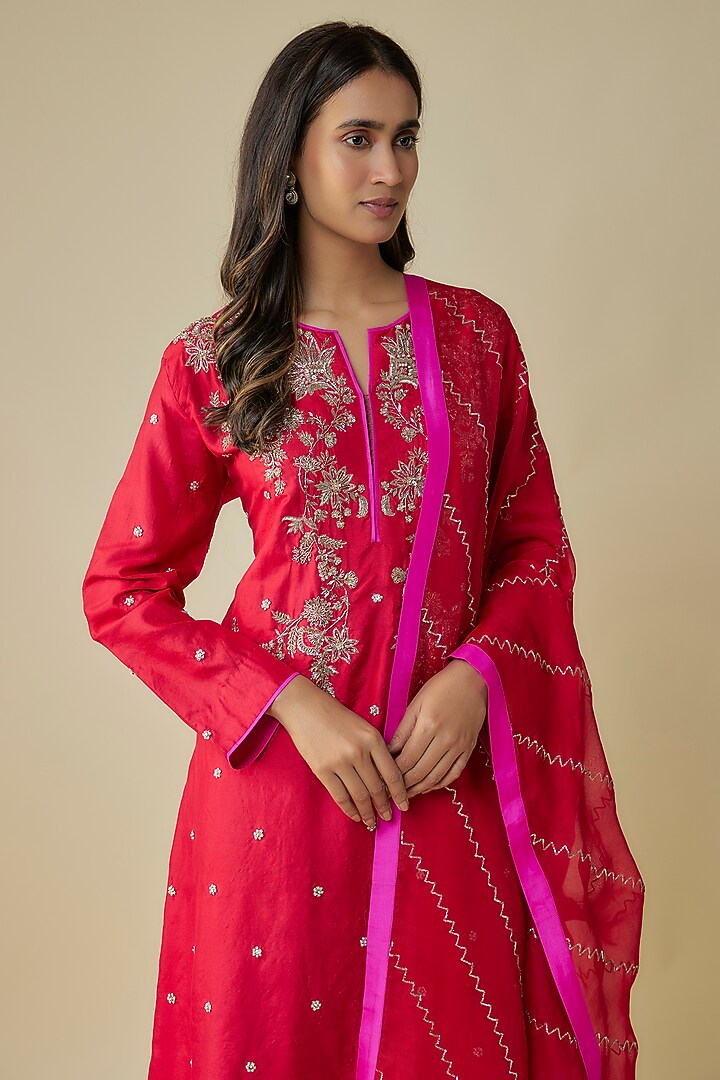 Cherry Red Dupion Hand Embroidered Kurta Set by Anushree Reddy at Pernia's Pop Up Shop