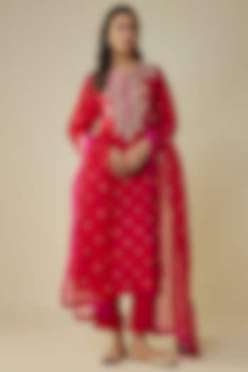 Red Dupion Hand Embroidered Kurta Set by Anushree Reddy at Pernia's Pop Up Shop