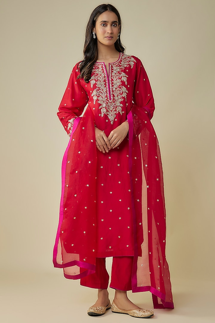 Red Dupion Hand Embroidered Kurta Set by Anushree Reddy at Pernia's Pop Up Shop