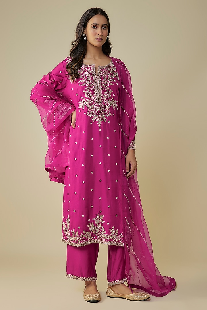 Magenta Dupion Hand Embroidered Kurta Set by Anushree Reddy at Pernia's Pop Up Shop