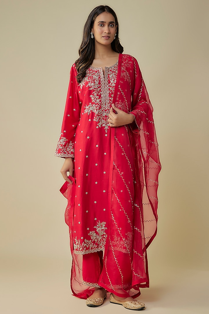 Red Dupion Hand Embroidered Kurta Set by Anushree Reddy at Pernia's Pop Up Shop