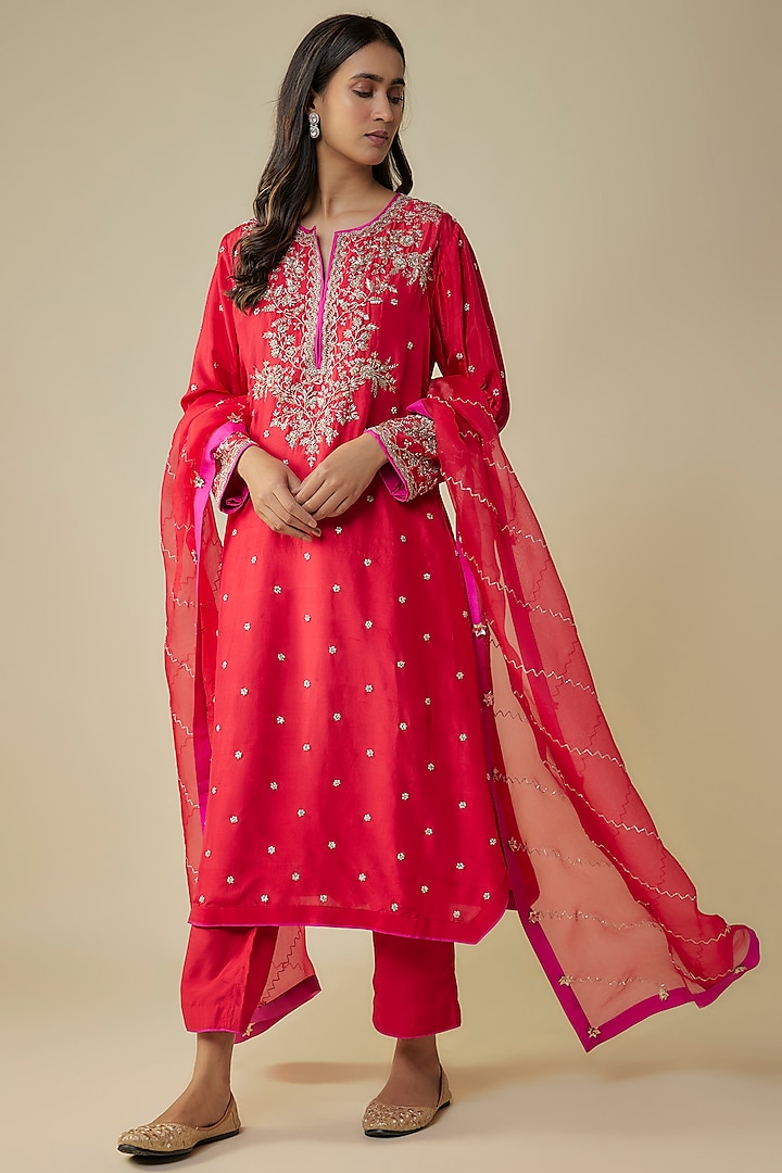 Red Dupion Hand Embroidered Kurta Set by Anushree Reddy at Pernia's Pop Up Shop