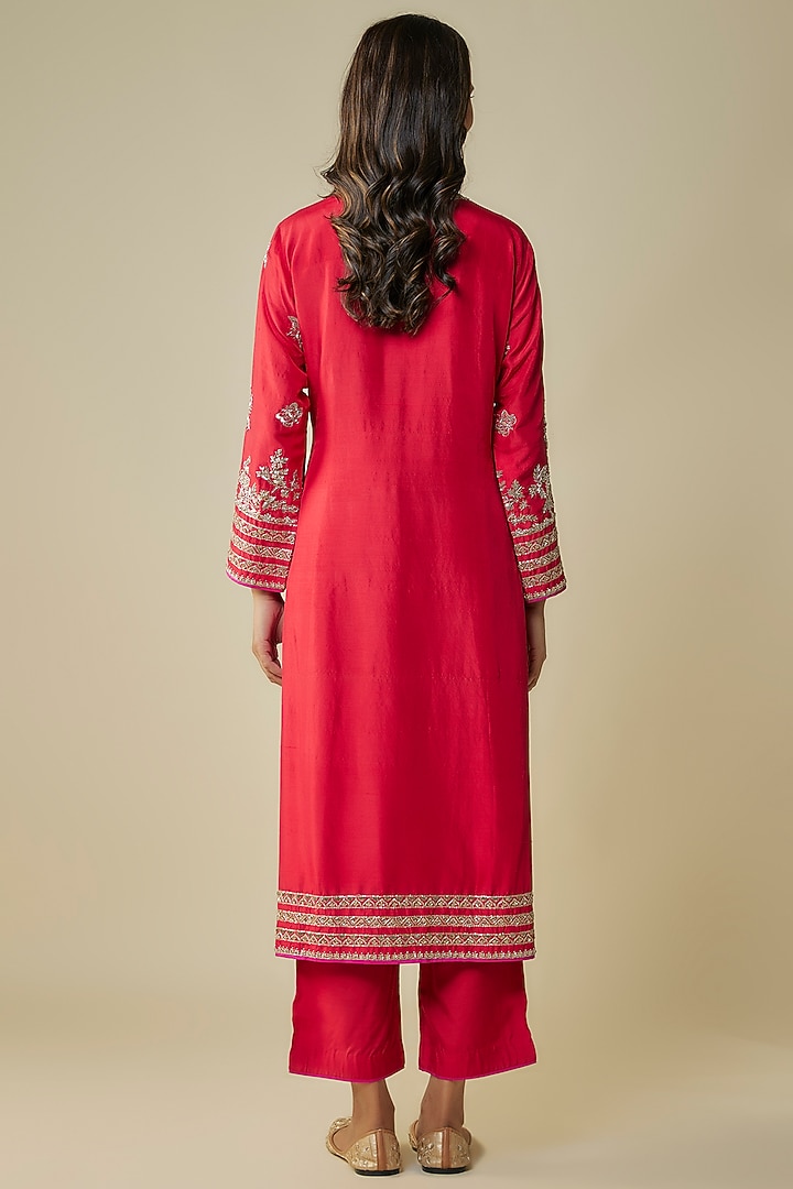 Red Dupion Hand Embroidered Kurta Set by Anushree Reddy at Pernia's Pop Up Shop