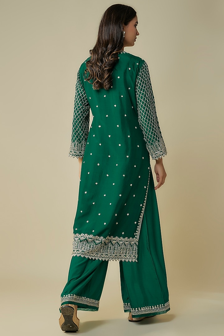 Emerald Green Dupion Hand Embroidered Kurta Set by Anushree Reddy at Pernia's Pop Up Shop
