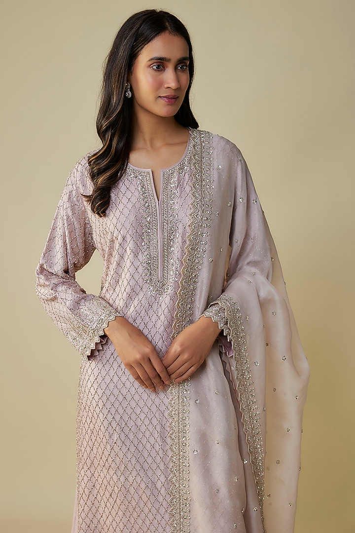 Mauve Dupion Hand Embroidered Kurta Set by Anushree Reddy at Pernia's Pop Up Shop