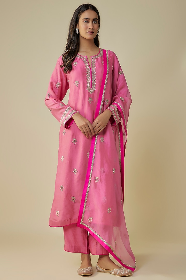 Onion Pink Dupion Zardosi Boota Embroidered Kurta Set by Anushree Reddy at Pernia's Pop Up Shop