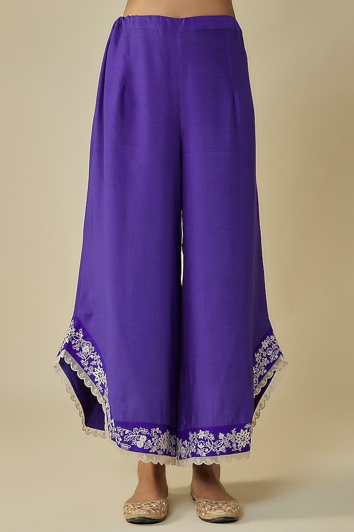 Purple Dupion Aari Thread Embroidered Kurta Set by Anushree Reddy at Pernia's Pop Up Shop