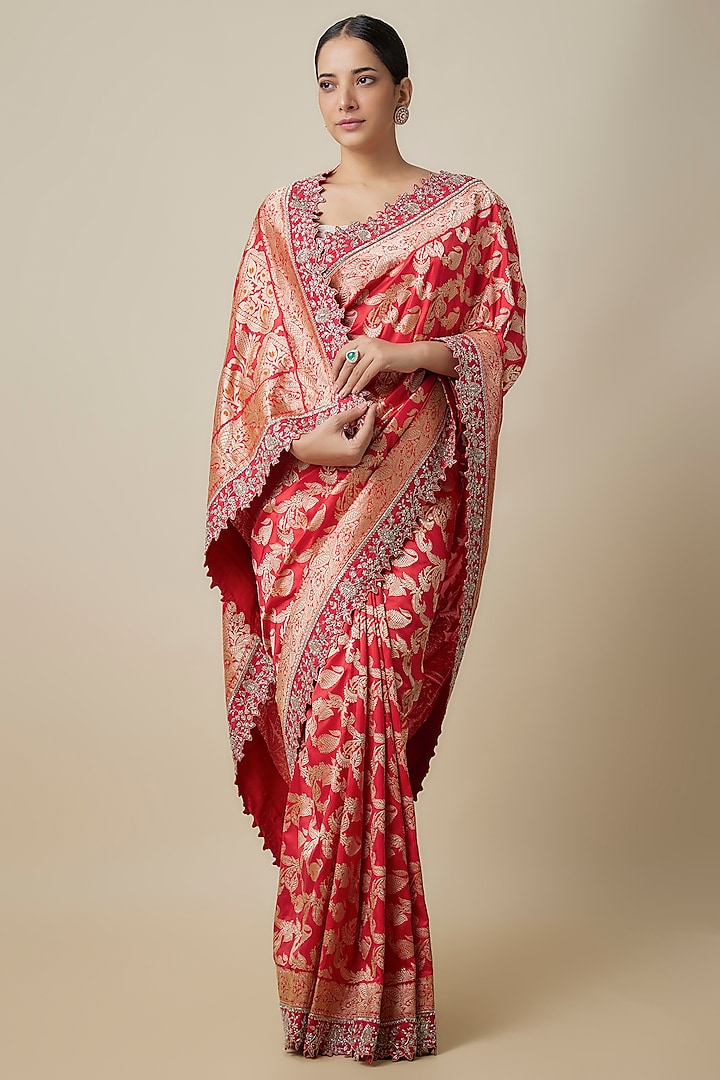 Red Silk Zardosi Hand Embroidered Banarasi Handwoven Saree Set by Anushree Reddy at Pernia's Pop Up Shop